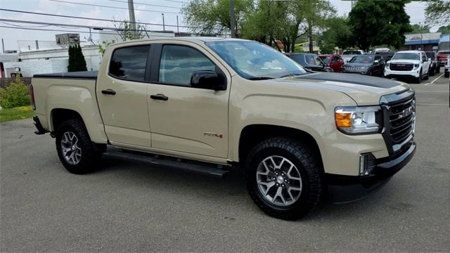 Used 2022 GMC Canyon AT4 with VIN 1GTG6FEN0N1285143 for sale in Waterford, MI