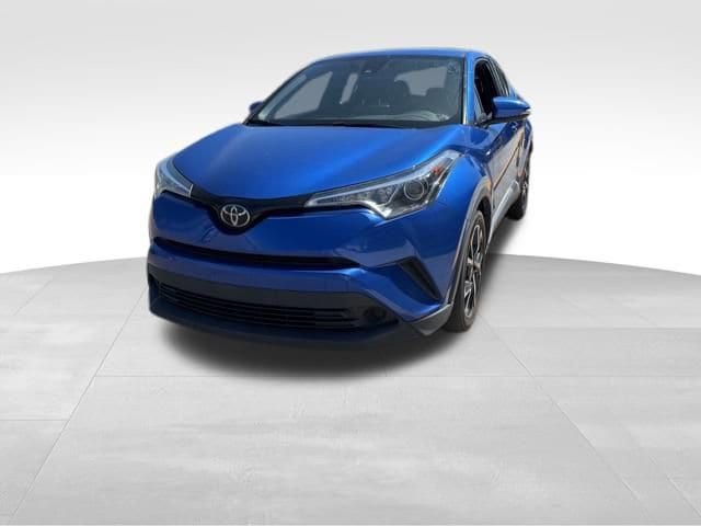 2019 Toyota C-HR XLE's photo