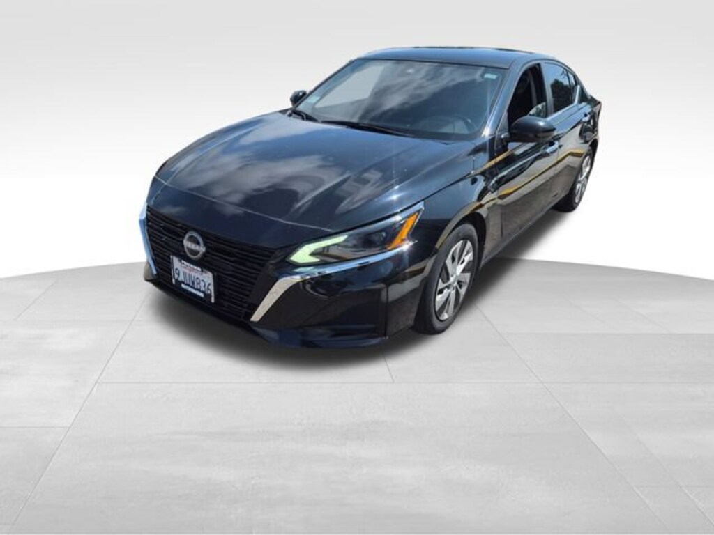 Used 2023 Nissan Altima S FWD Sedan