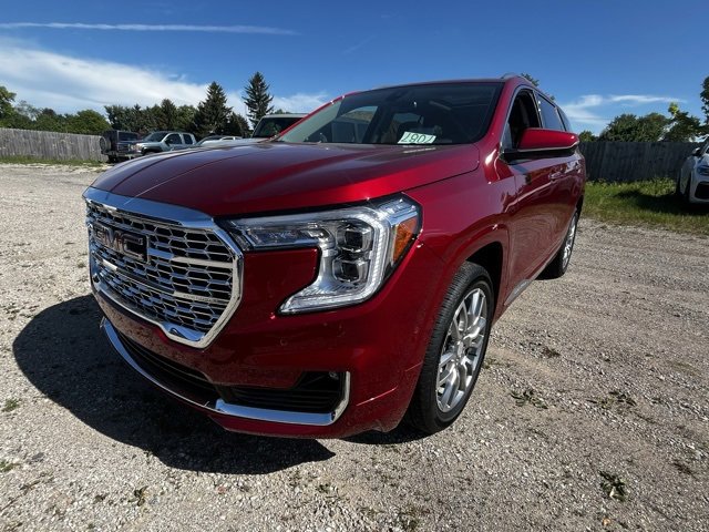 2024 Gmc Terrain Denali photo 3
