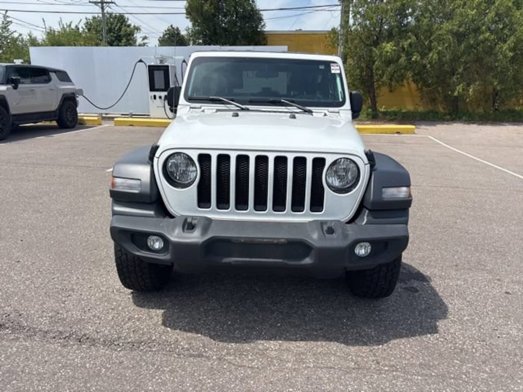 Used 2022 Jeep Wrangler Unlimited Sport Altitude