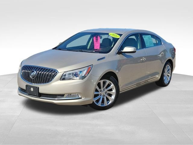 Used 2015 Buick LaCrosse Base with VIN 1G4GA5G3XFF252641 for sale in Waterford Township, MI