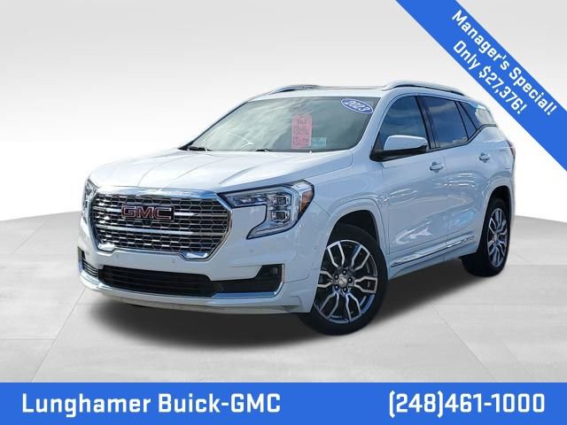 2023 GMC Terrain Denali's photo