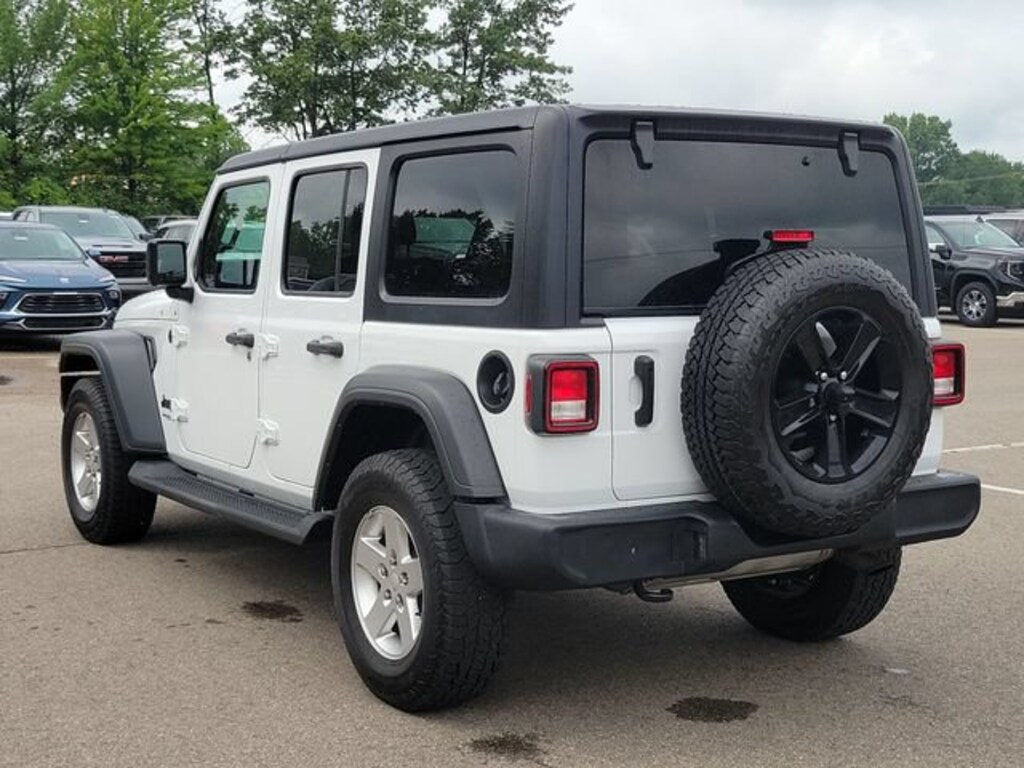 Used 2022 Jeep Wrangler Unlimited Sport Altitude
