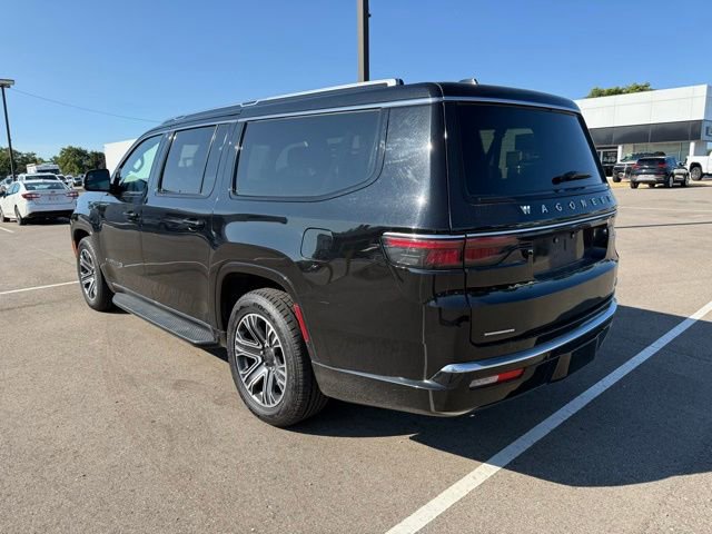 2023 Jeep Wagoneer L Series II photo 3