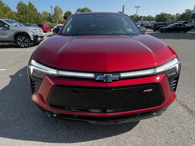 Used 2024 Chevrolet Blazer EV RS with VIN 3GNKDCRJ9RS140412 for sale in Waterford, MI