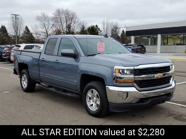 2016 Chevrolet Silverado 1500 LT photo 2