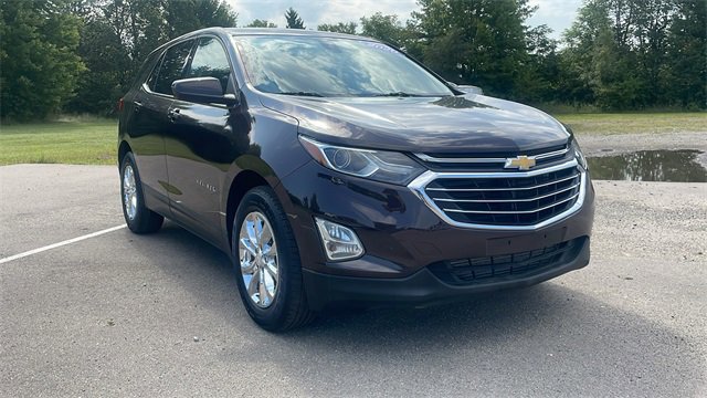 Used 2020 Chevrolet Equinox LT with VIN 2GNAXKEV6L6134675 for sale in Waterford, MI