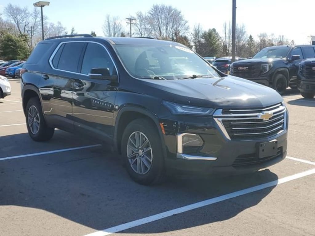 Used 2022 Chevrolet Traverse LT Cloth SUV