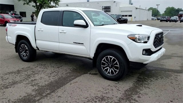 Used 2022 Toyota Tacoma TRD Sport with VIN 3TMCZ5AN2NM514902 for sale in Waterford, MI