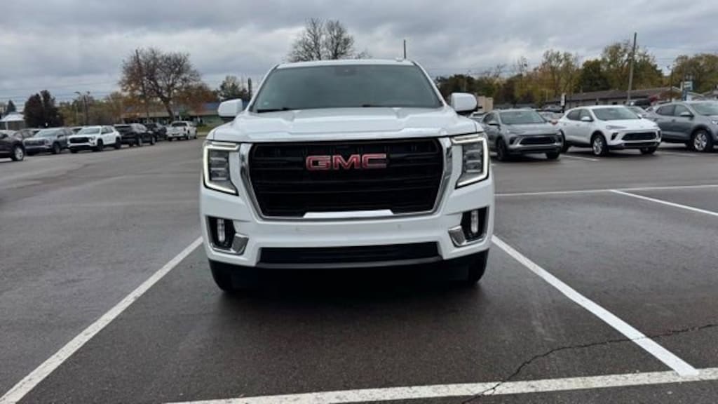 Used 2023 GMC Yukon SLE SUV