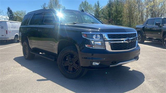 Used 2017 Chevrolet Tahoe LT with VIN 1GNSKBKC6HR112693 for sale in Waterford, MI