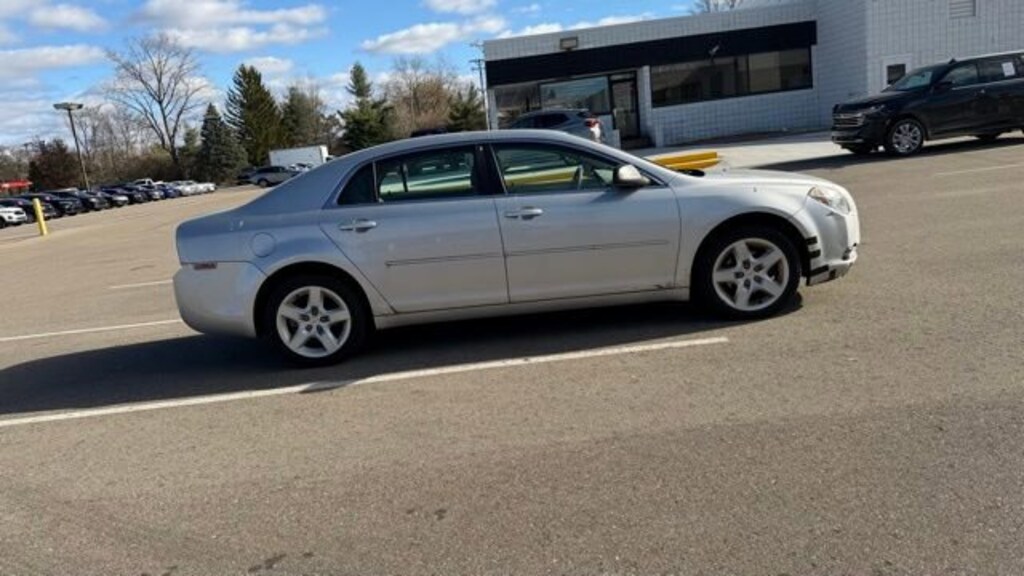 Used 2009 Chevrolet Malibu LS w/1LS Car
