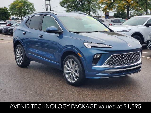 Used 2025 Buick Encore GX Avenir SUV