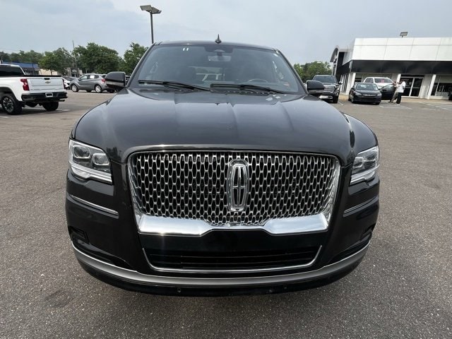 Used 2023 Lincoln Navigator Reserve with VIN 5LMJJ2LG8PEL12854 for sale in Waterford, MI