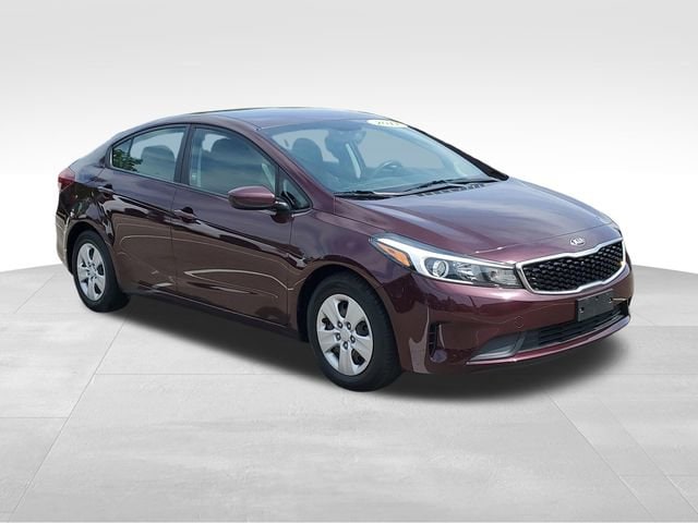 2017 Kia Forte LX AT's photo
