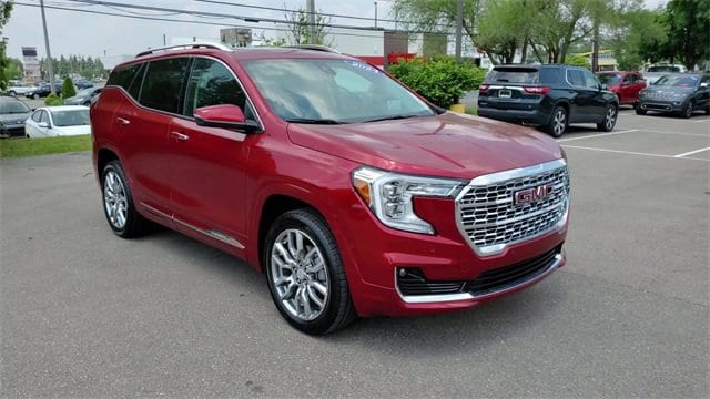 Used 2024 GMC Terrain Denali with VIN 3GKALXEG7RL160049 for sale in Waterford, MI
