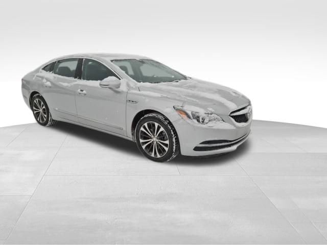 2017 Buick LaCrosse Essence's photo