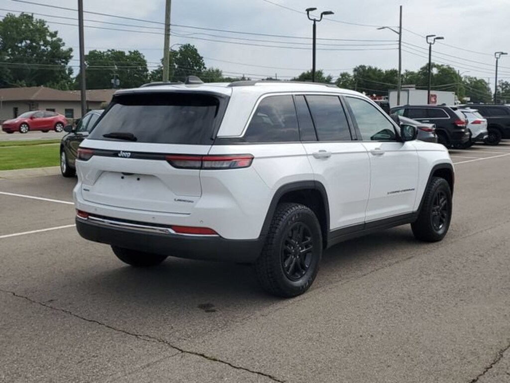 Used 2023 Jeep Grand Cherokee Laredo 4x4 SUV