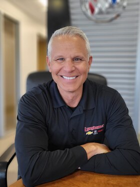Staff member DAVID JACKSON from ID_e7b4fb422666