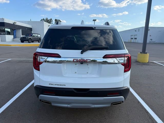 2023 Gmc Acadia SLE photo 2