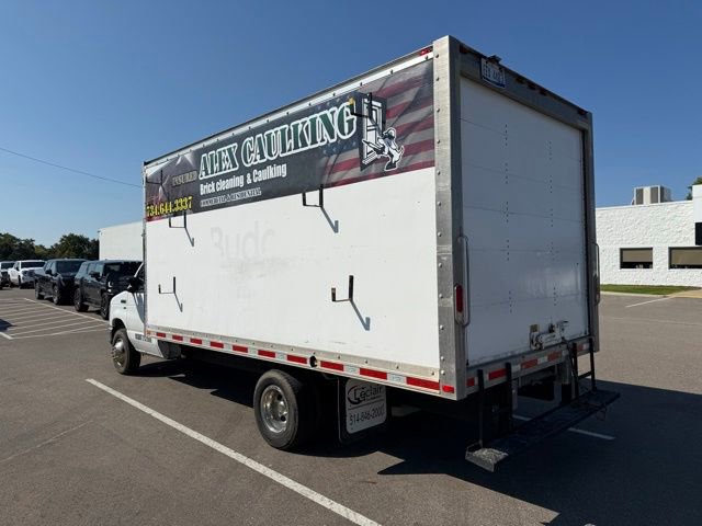 2015 Ford E-350 photo 3