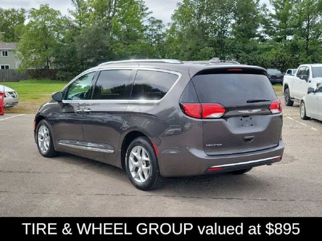 Used 2017 Chrysler Pacifica Touring-L Plus Minivan