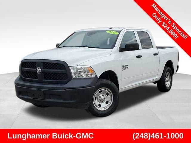 2022 RAM 1500 Classic Tradesman 4x4 Crew Cab 5'7's photo