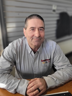 Staff member DAN LEDERMAN from ID_62204ca525ed