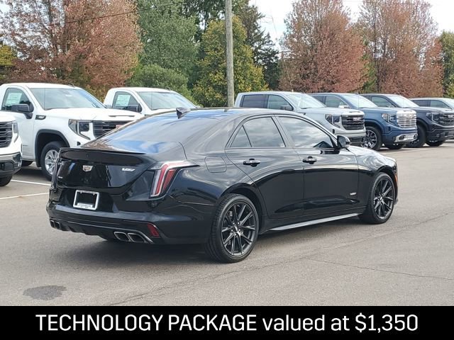 2023 Cadillac CT4 photo 2