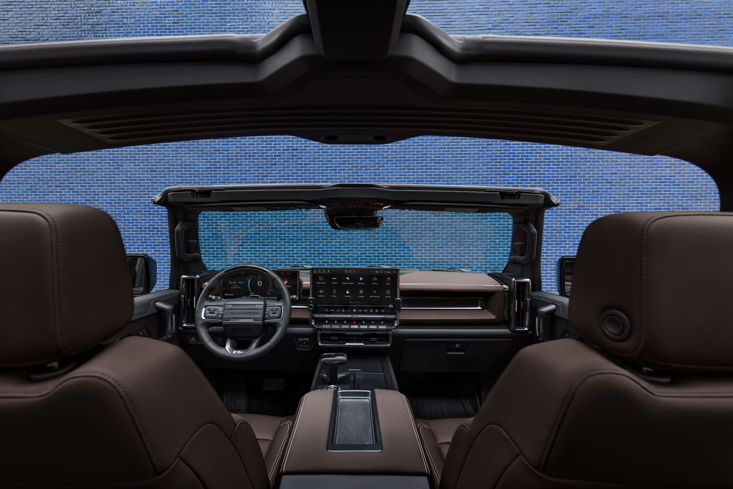 2026%20HUMMER%20EV%20SUV%20Interior.jpg