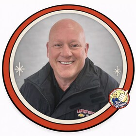 Staff member NEIL BAIN from ID_e8c649