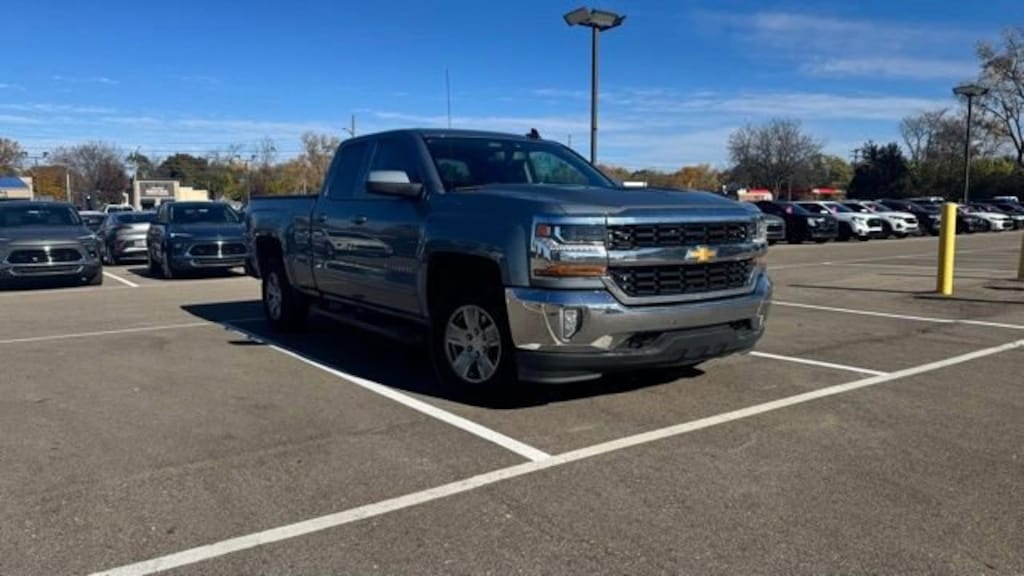 Used 2016 Chevrolet Silverado 1500 LT Truck