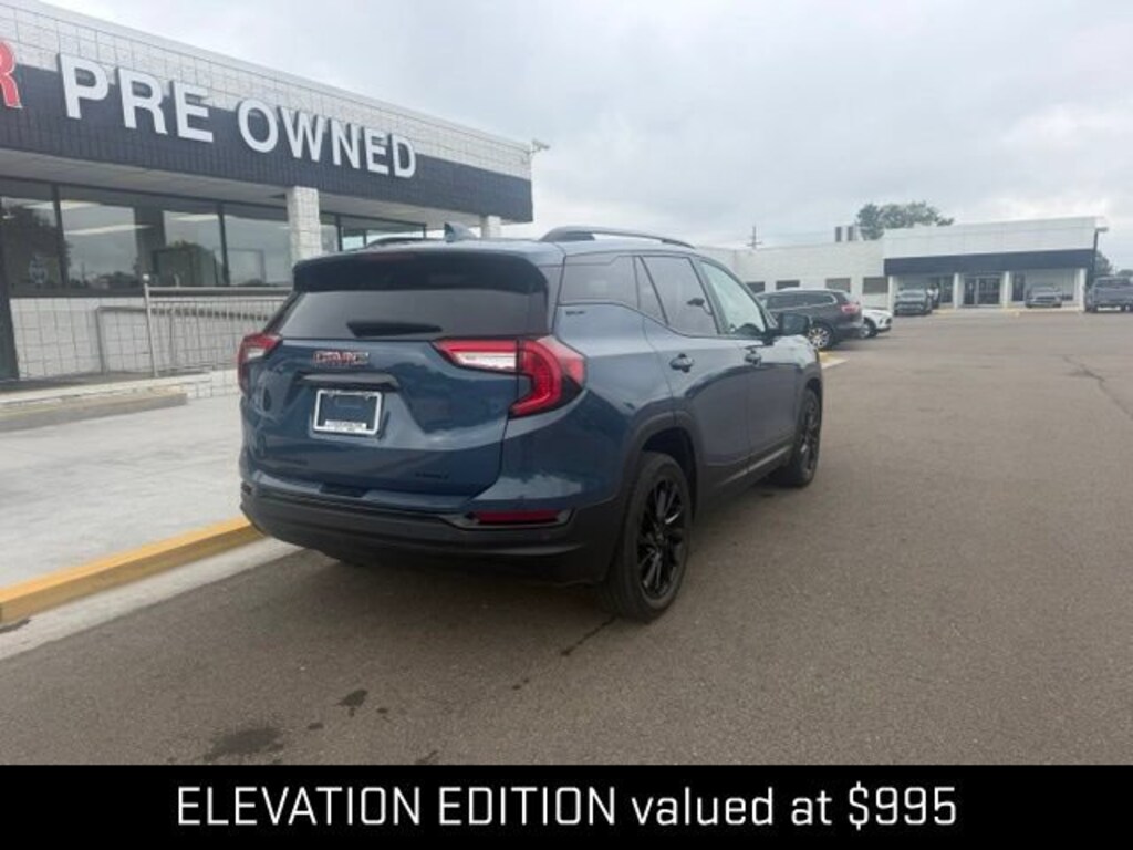 Used 2024 GMC Terrain SLE SUV