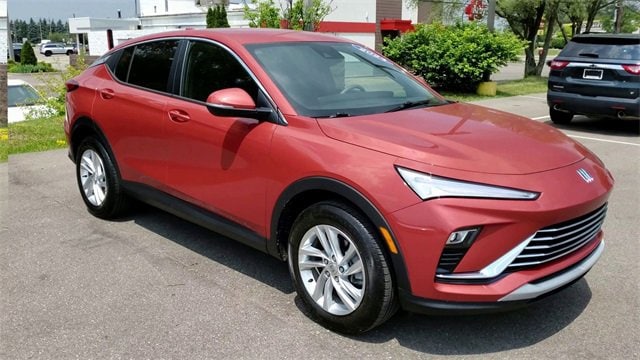 Used 2024 Buick Envista Preferred with VIN KL47LAE28RB055118 for sale in Waterford, MI