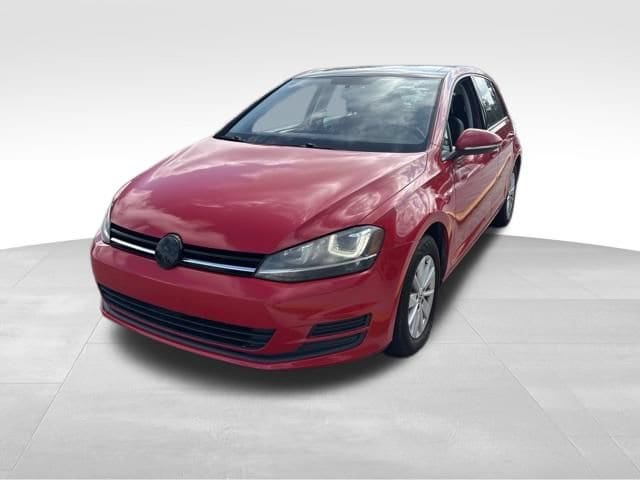2015 Volkswagen Golf's photo