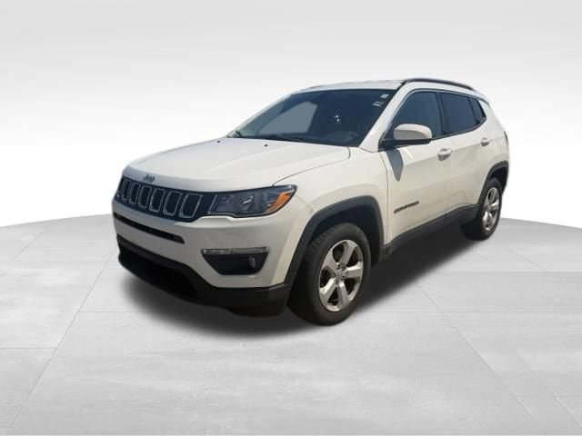Used 2018 Jeep Compass Latitude with VIN 3C4NJDBB5JT265882 for sale in Waterford Township, MI