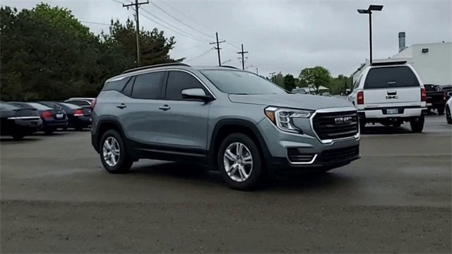 Used 2024 GMC Terrain SLE with VIN 3GKALTEG3RL158355 for sale in Waterford, MI