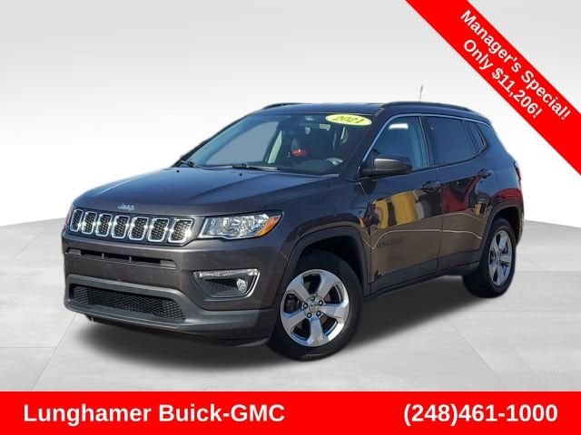 Used 2021 Jeep Compass Latitude with VIN 3C4NJCBBXMT571099 for sale in Waterford Township, MI