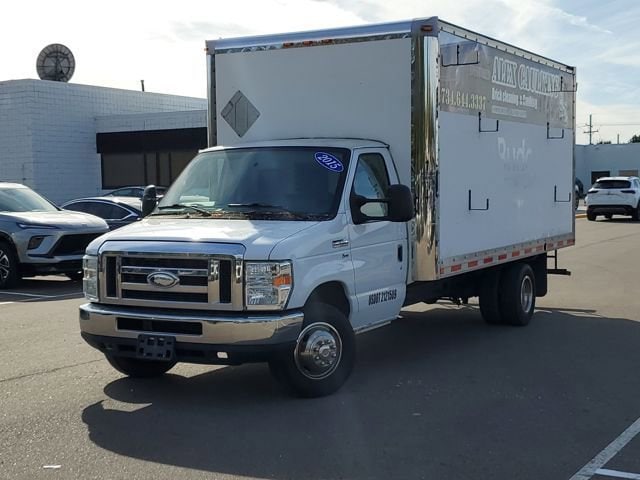 2015 Ford E-Series Cutaway