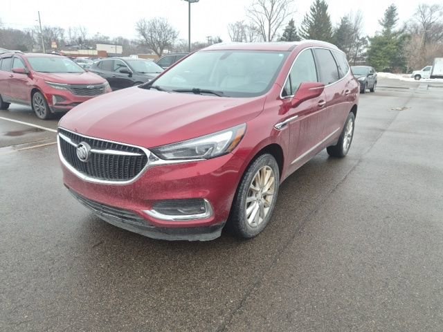 2018 Buick Enclave Essence's photo