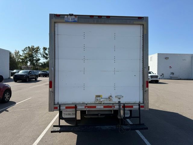 2015 Ford E-350 photo 4