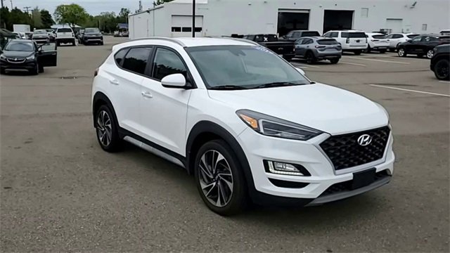 Used 2019 Hyundai Tucson Sport with VIN KM8J3CAL0KU889315 for sale in Waterford, MI