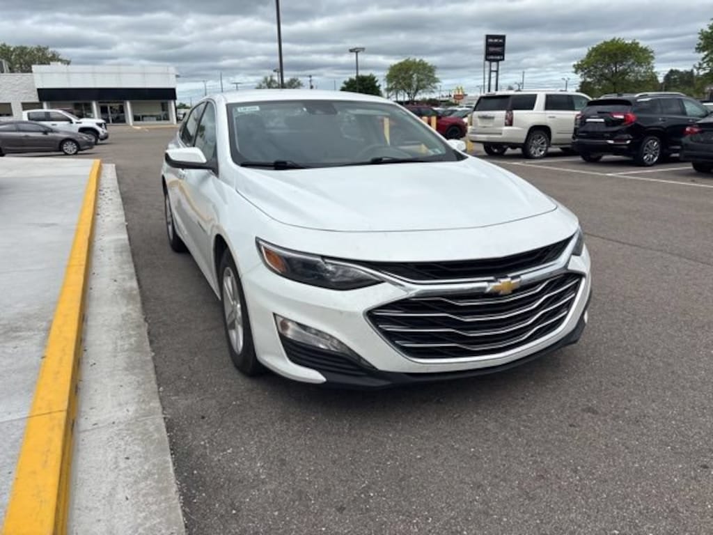 Used 2023 Chevrolet Malibu LT Car