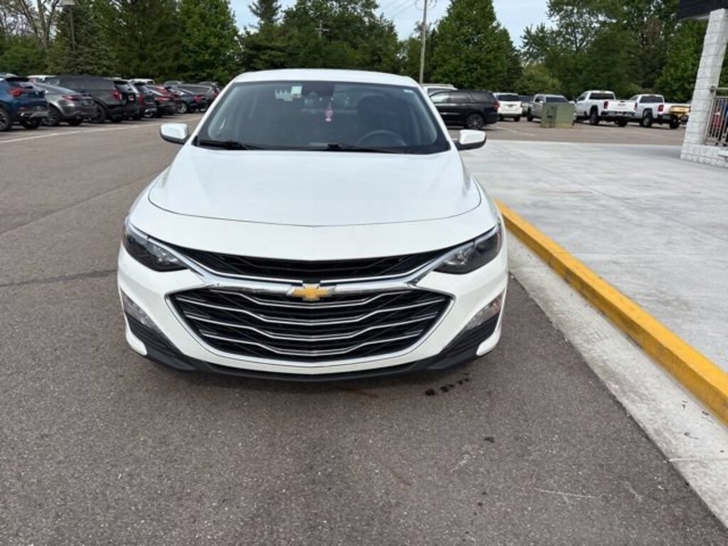 Used 2023 Chevrolet Malibu LT Car