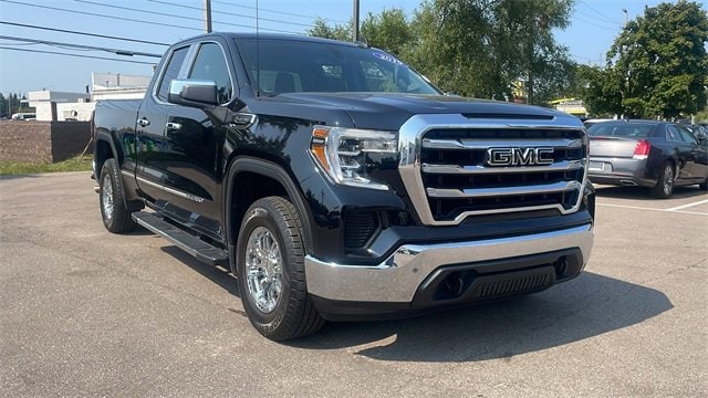 Certified 2019 GMC Sierra 1500 SLE with VIN 1GTR9BED1KZ255582 for sale in Waterford, MI