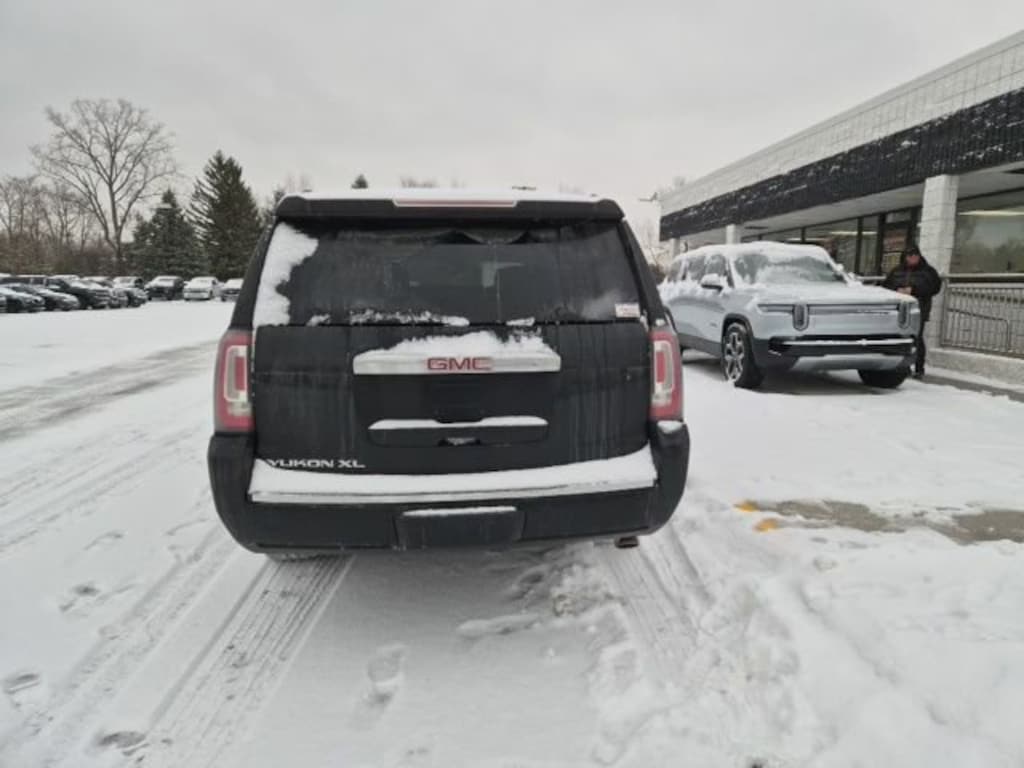 Used 2018 GMC Yukon XL Denali SUV