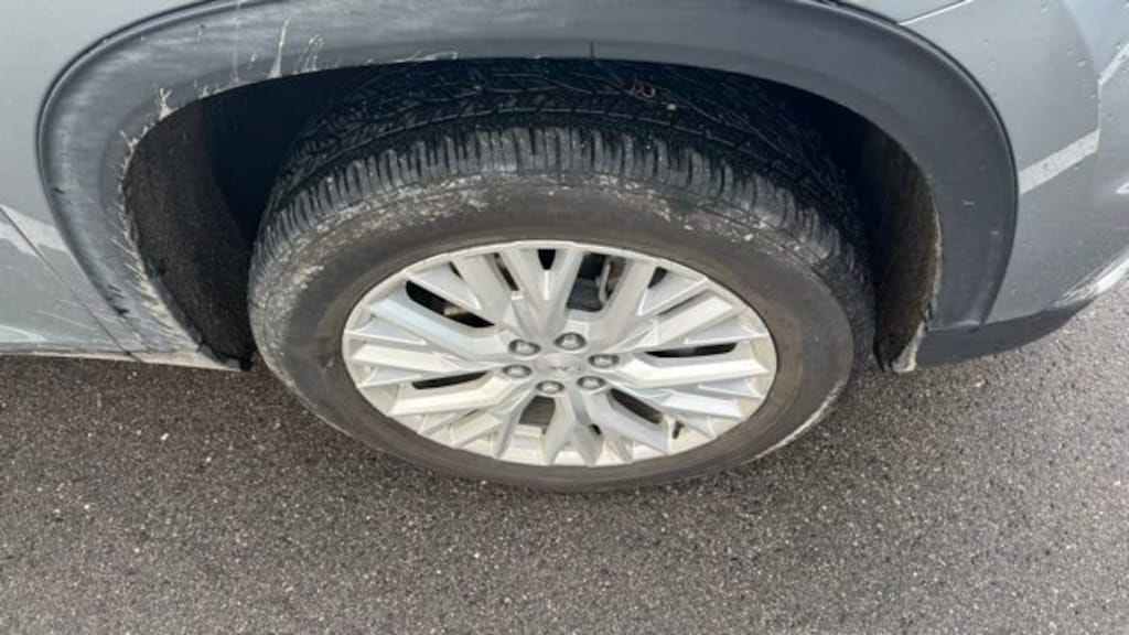 Used 2024 GMC Acadia Elevation SUV