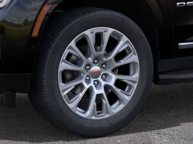 2026 GMC Yukon XL Denali - Photo 9