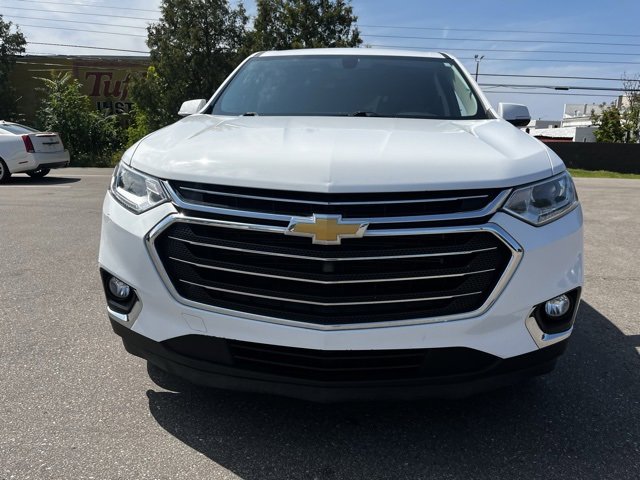 Used 2018 Chevrolet Traverse 1LT with VIN 1GNEVGKWXJJ145812 for sale in Waterford, MI